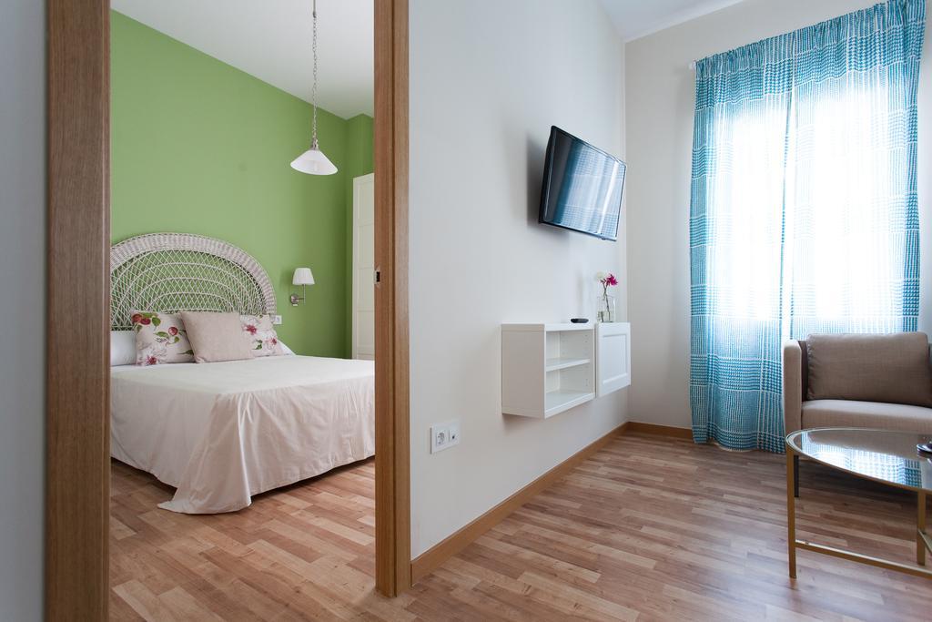 Apartamentos Diaber Larana Séville Chambre photo