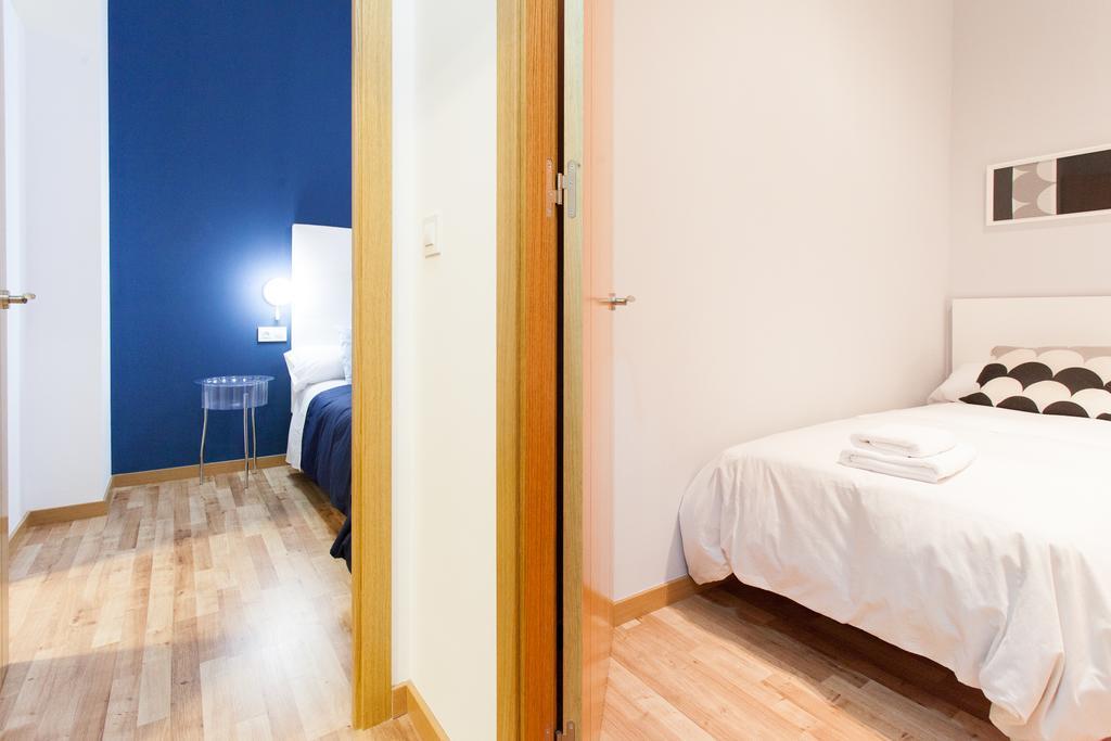 Apartamentos Diaber Larana Séville Chambre photo