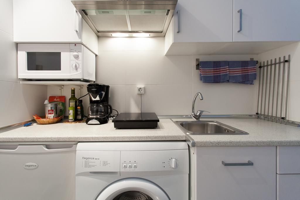 Apartamentos Diaber Larana Séville Chambre photo
